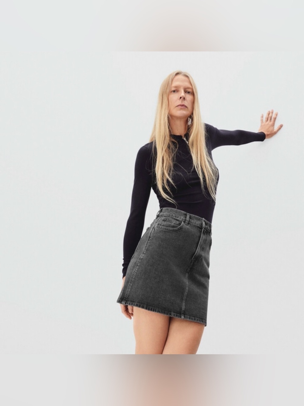 Everlane Way High denim skirt in faded black color